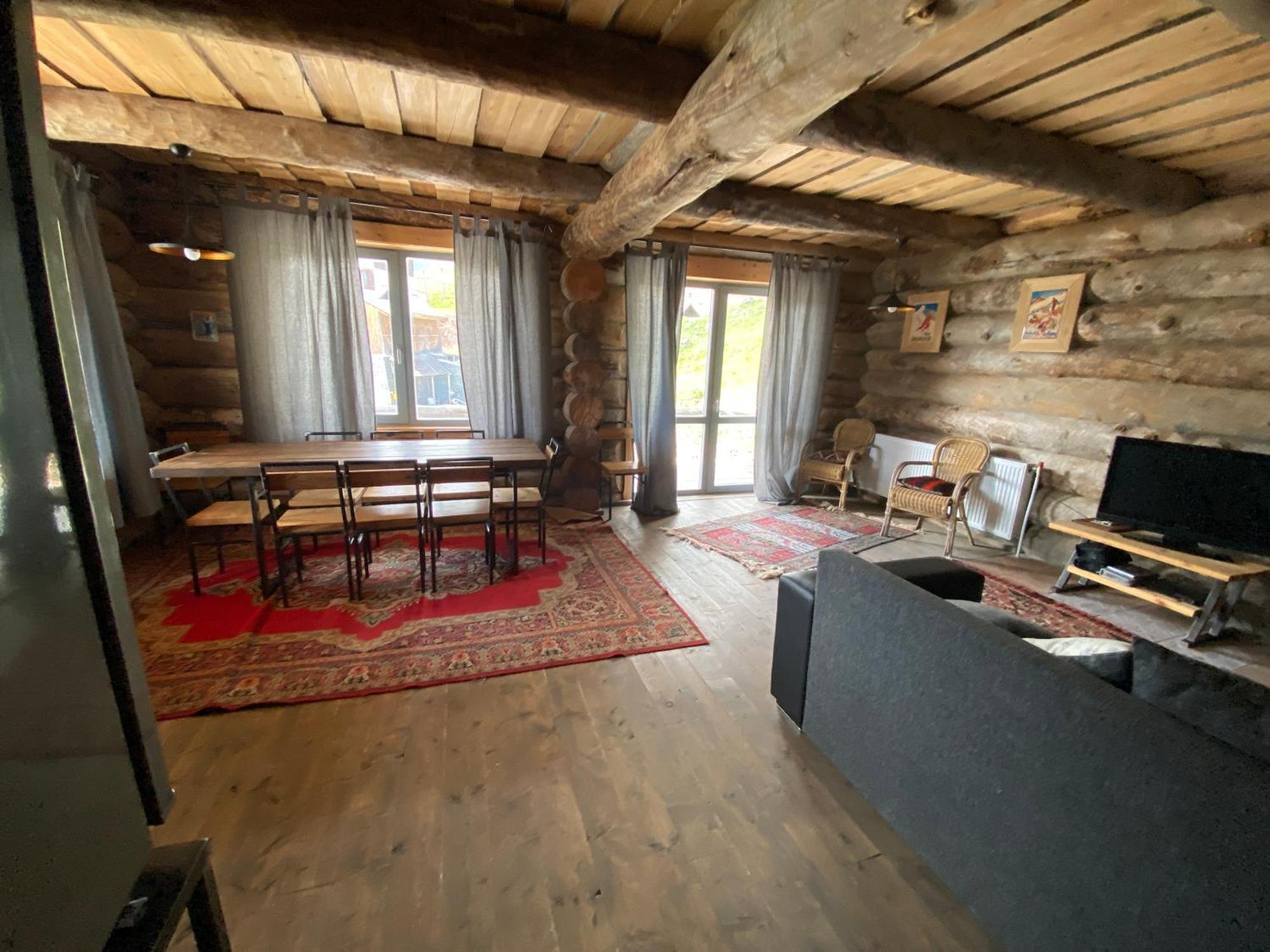 Mountain Cricket Chalets And Apartments 古多里 外观 照片