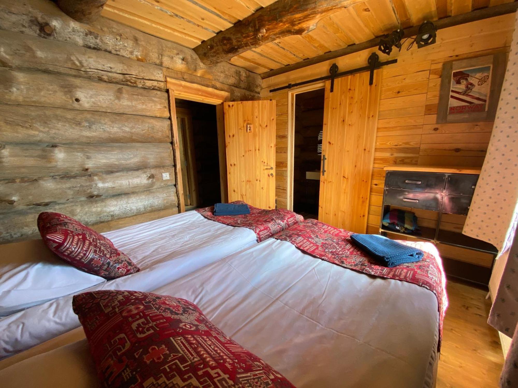 Mountain Cricket Chalets And Apartments 古多里 外观 照片