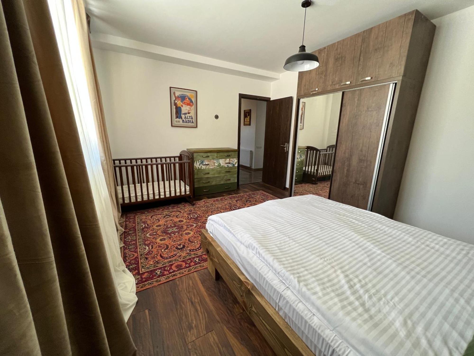 Mountain Cricket Chalets And Apartments 古多里 客房 照片
