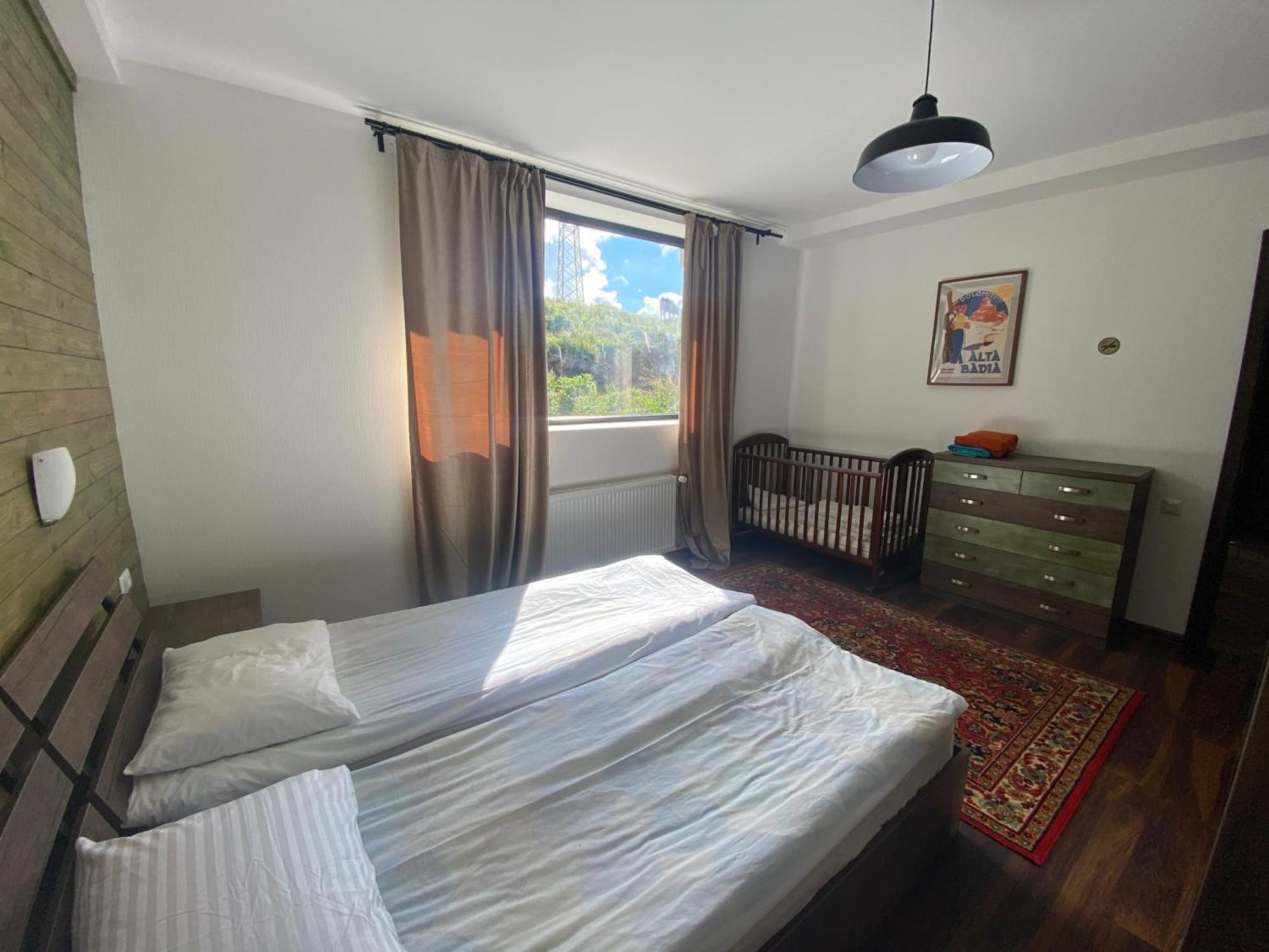 Mountain Cricket Chalets And Apartments 古多里 客房 照片